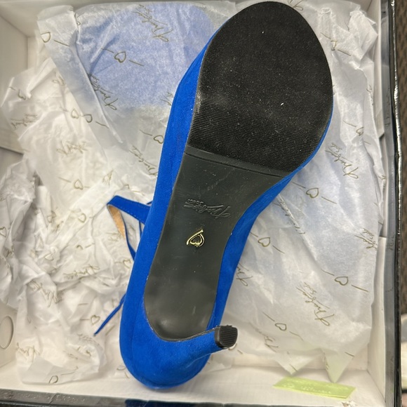 New Thalia Sodi Women’s Chelsief Cobalt - Picture 2 of 5